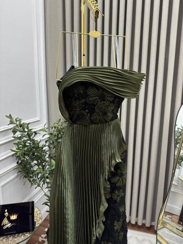 فستان سهره زيتي بوليسيه