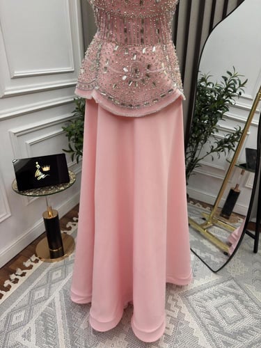 فستان سهره راقي تطريز يدوي