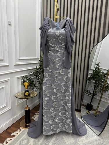 فستان سهره مطرز رصاصي