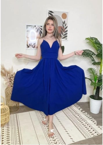 فستان نيلي لكرا