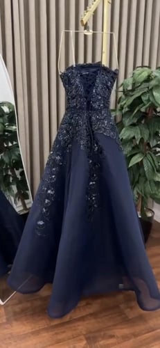 فستان سهر كحلي مطرز خرز