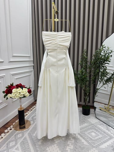 فستان مرام اوف وايت