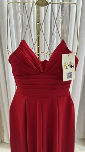 فستان ناعم عودي لكرا