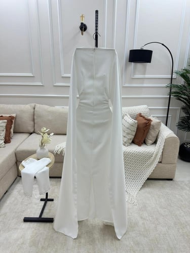 فستان شهد اوف وايت