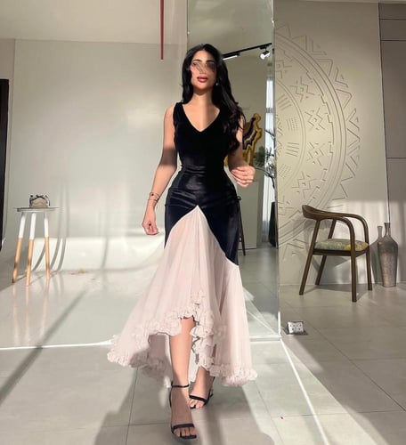 فستان مخمل مع شيفون