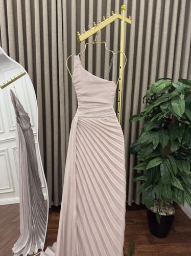 فستان بوليسية لمعه