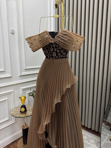 فستان سهره بني تكسيرات