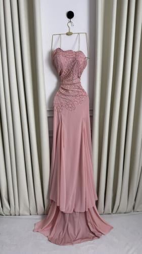 فستان سهره وردي تطريز خرز