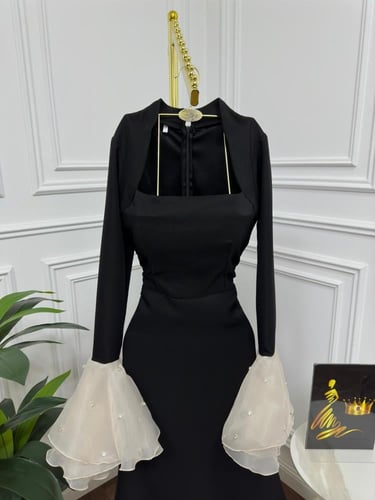 فستان ناعم مطرز ميد