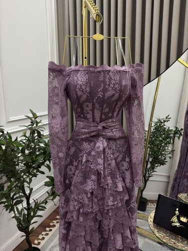 فستان سهره دانتيل لحمي