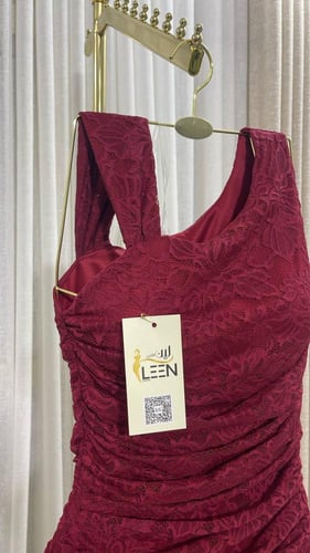 فستان دانتيل برغندي