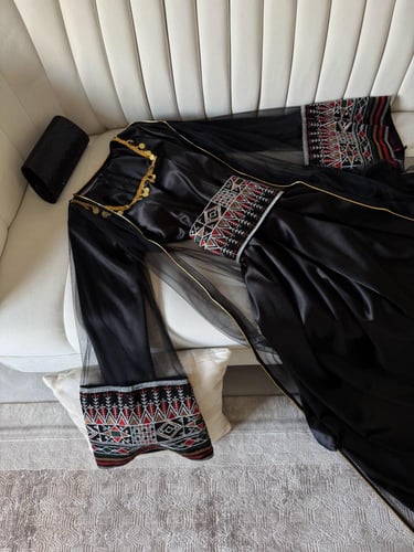 فستان مع بشت