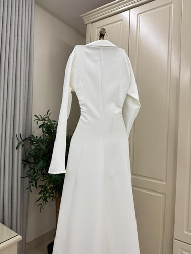 فستان ناعم لف ابيض