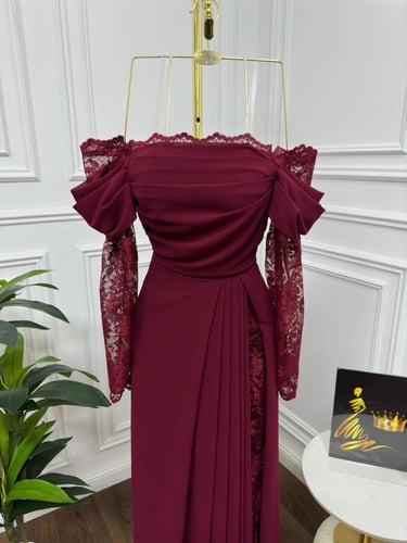 فستان ناعم عودي