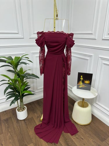 فستان ناعم عودي