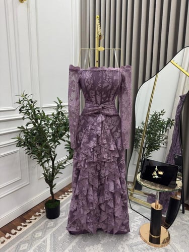 فستان سهره دانتيل لحمي