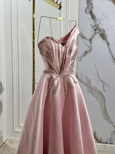 فستان تهاني سهره