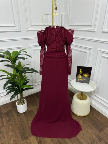 فستان ناعم عودي