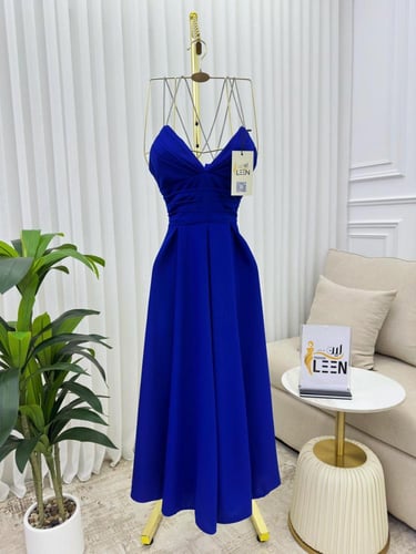 فستان نيلي لكرا