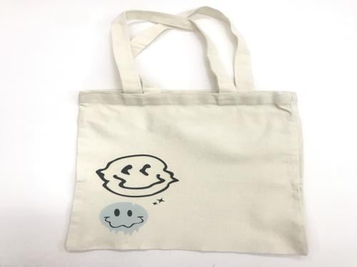 حقيبة توت باق ابتسامة إيجابية