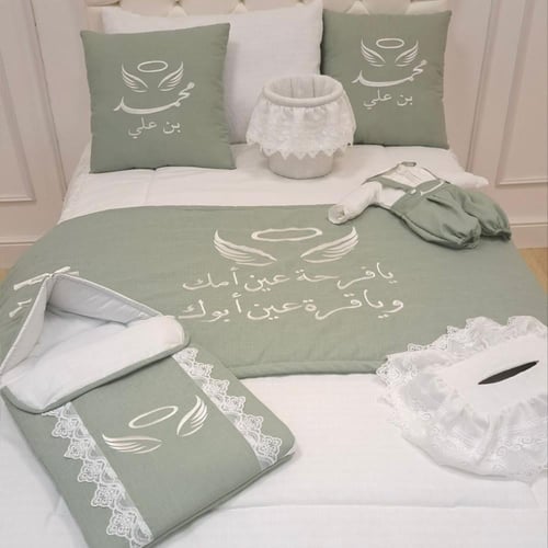 طقم لحاف نفاس مع التطريز