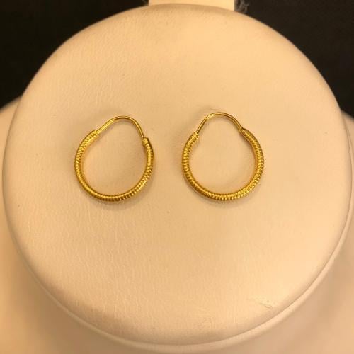 حلق دائري صغير