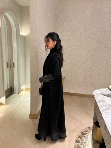 شانيل أسود لمعة