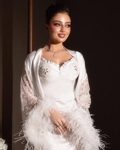 Pure Elegance Robe