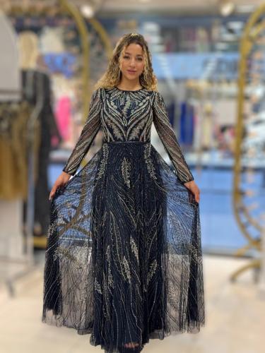 فستان كحلي بشك يدوي