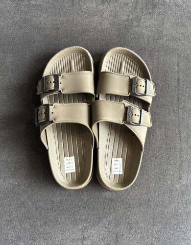 BEIGE SLIPPER