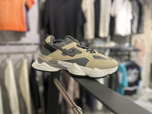 SHOES A14