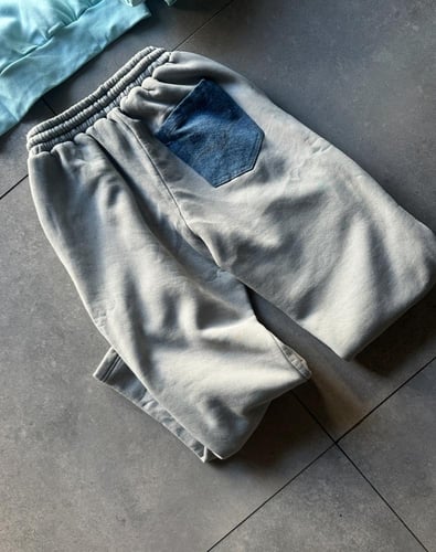 hoodie and dark jeanz made in turkey