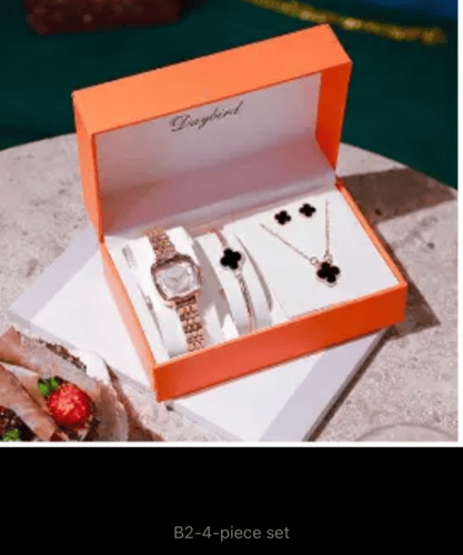 طقم موضة جديدة ساعة نسائية كوارتز مقاومة للماء