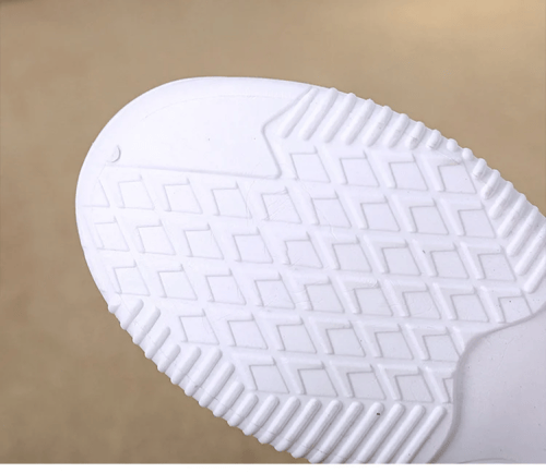 حذاء فلايكنت للنساء محبوكة