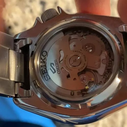 ساعة سيكو أنالوج للرجال مع حزام من الفولاذ المقاوم...