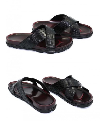 نعال مصنوعة من جلد التمساح