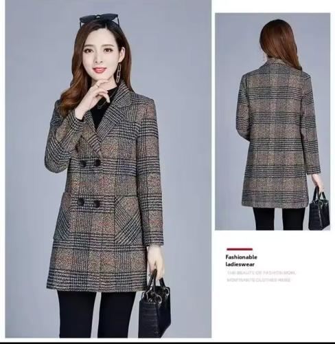 جاكيت نسائي: سترة صوفية سميكة