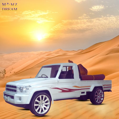 سيارة شاص كبير يحمل جمل مع جهاز تحكم عن بعد للأطفا...