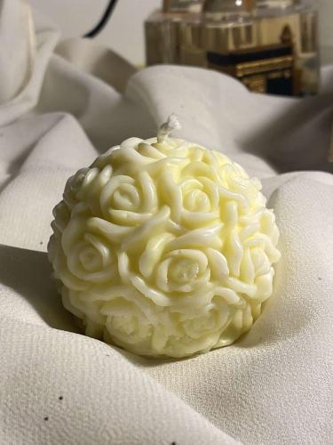 شمعة الورد حجم صغير