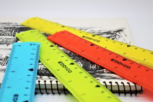 مسطرة 3 الوان ,20cm EDDICO