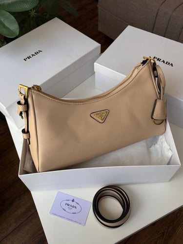 شنطه ماركه برادا