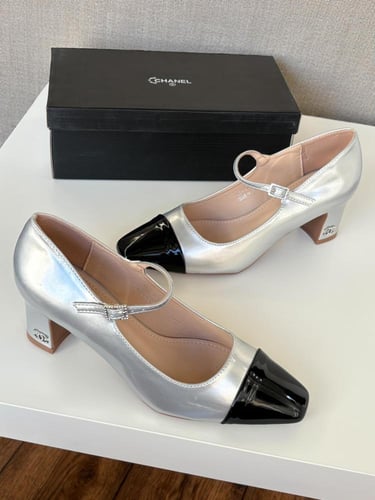 كعب ماركه شانيل