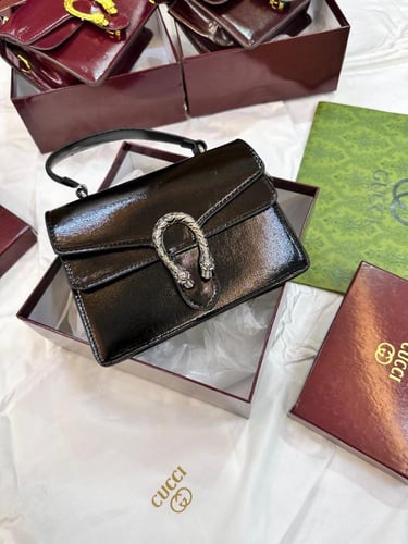 شنطه ماركه قوتشي