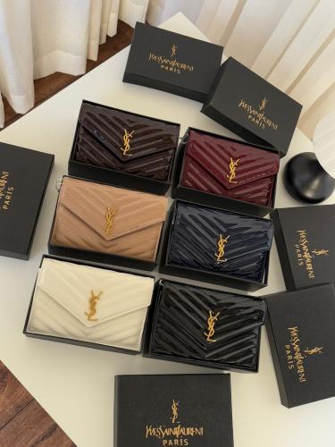 شنطه ماركه سان لوران لمعه