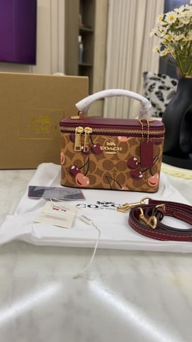 شنطه ماوكه كوتش