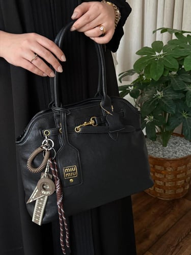 شنطه ماركه ميو ميو كبير