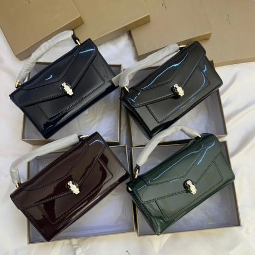 شنطه ماركه بولغاري لامع