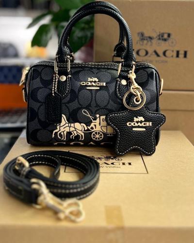 شنطه ماركه كوتش