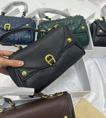 شنطه ماركه اقنر