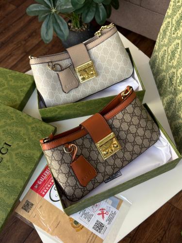 شنطه ماركه قوتشي